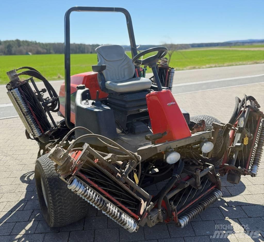 Jacobsen LF4677 Samochodné kosačky