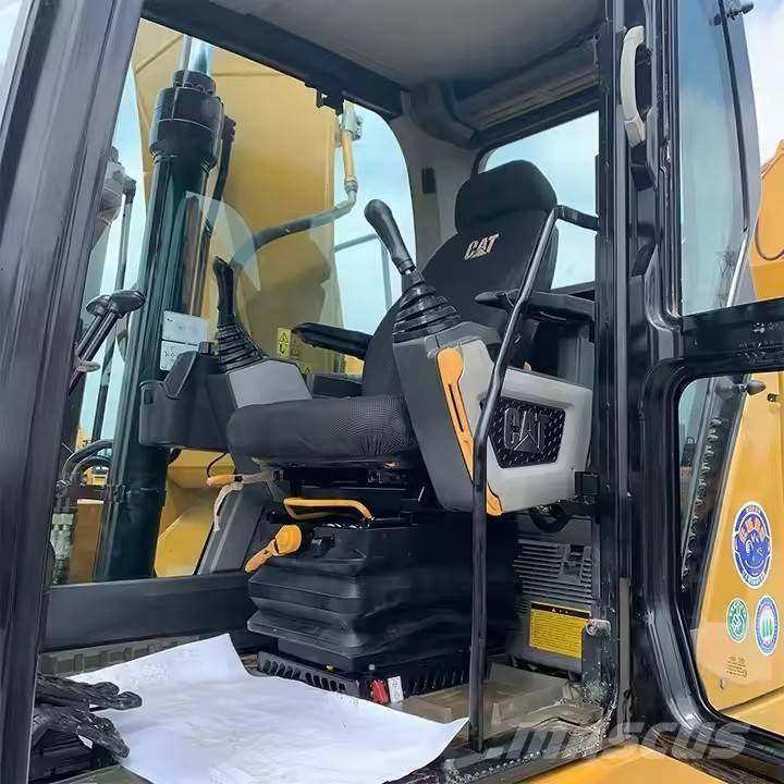 CAT 320 GC Pásové rýpadlá