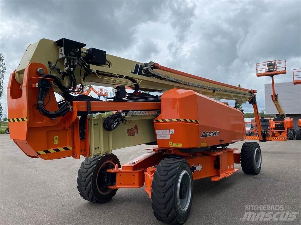 JLG 1500AJP Kĺbové plošiny