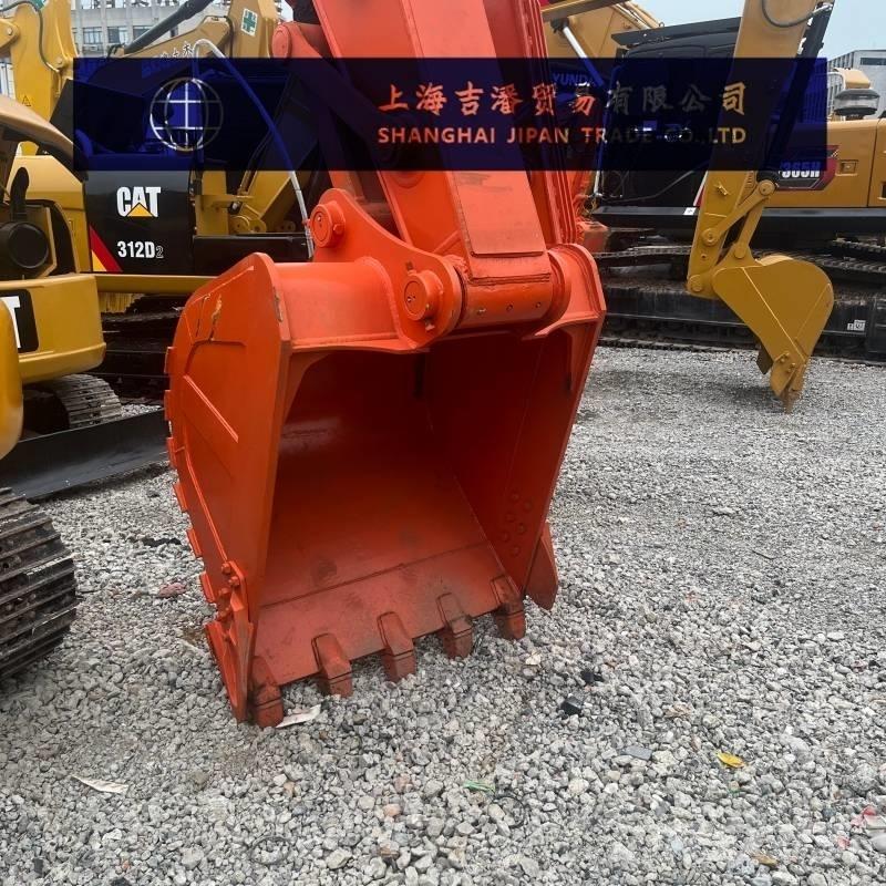 Hitachi ZX 200 Pásové rýpadlá