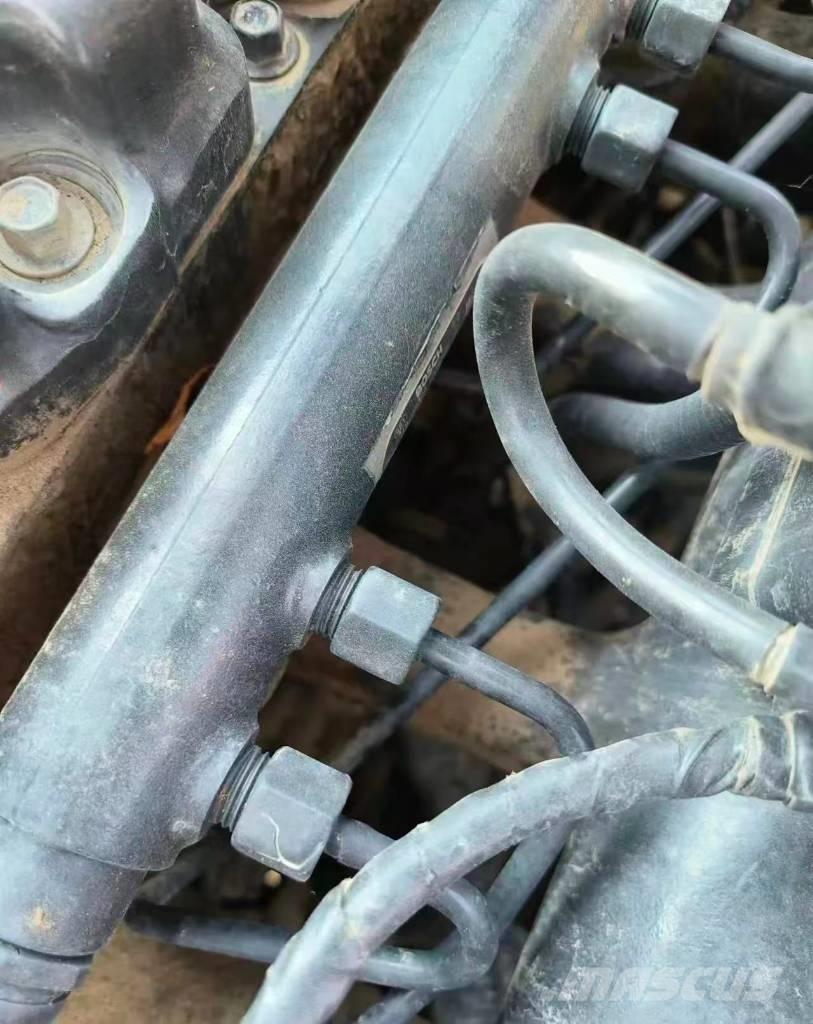 Doosan DX 200 Pásové rýpadlá