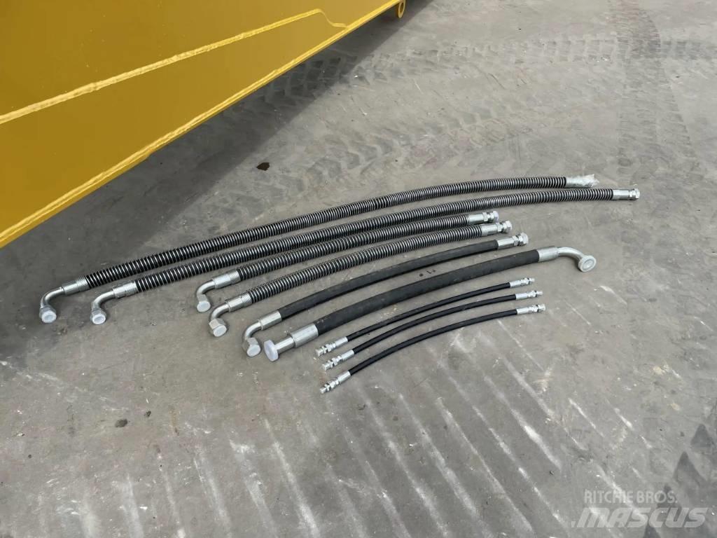 CAT 323 NG 15m Set Hĺbkové lopaty