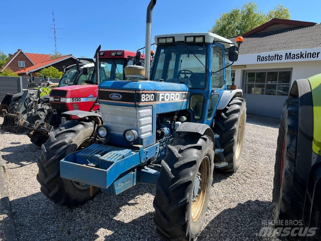 Ford 8210 Force III Traktory