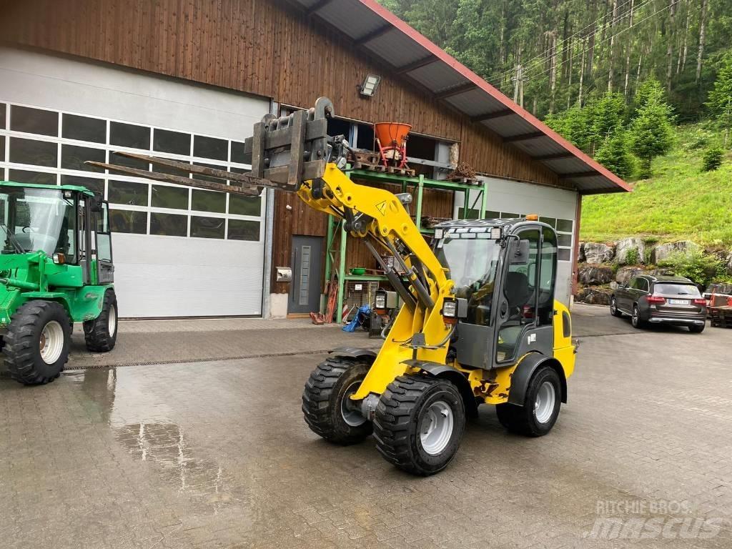 Wacker Neuson WL 30 Kolesové nakladače