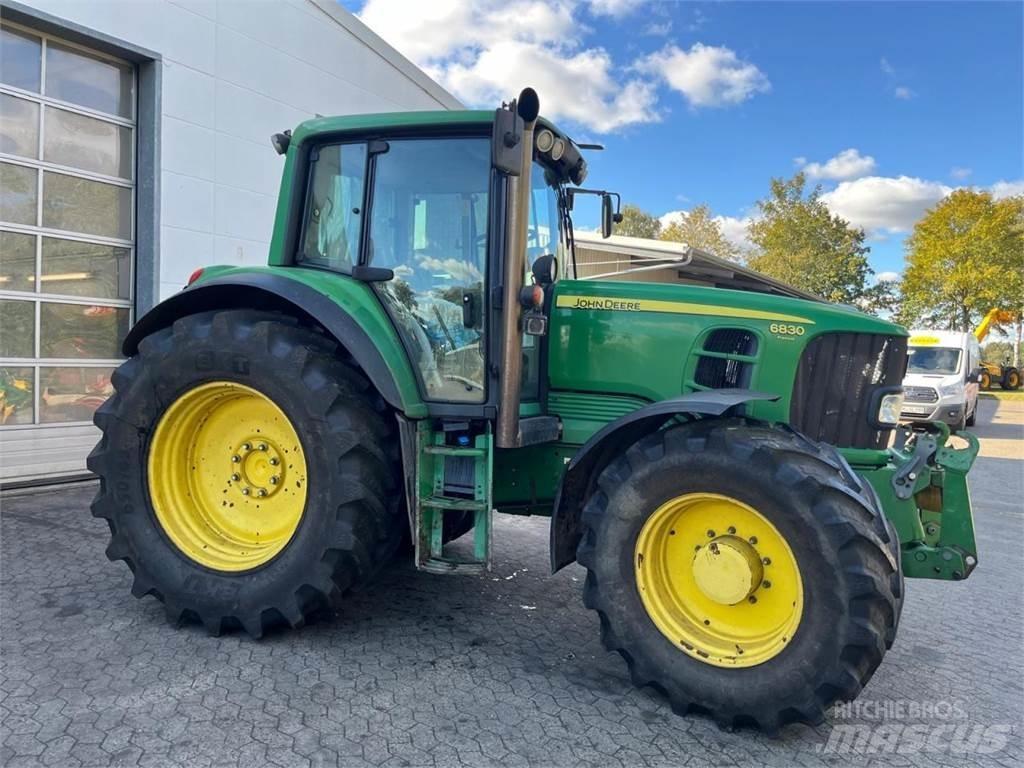 John Deere 6830 AP Traktory