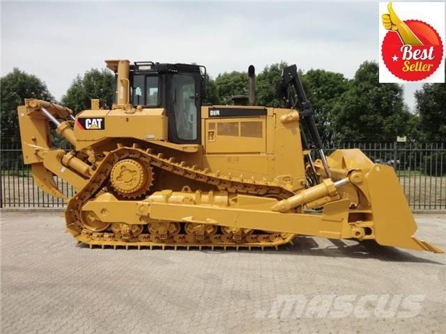 CAT D 8 R Pásové dozéry
