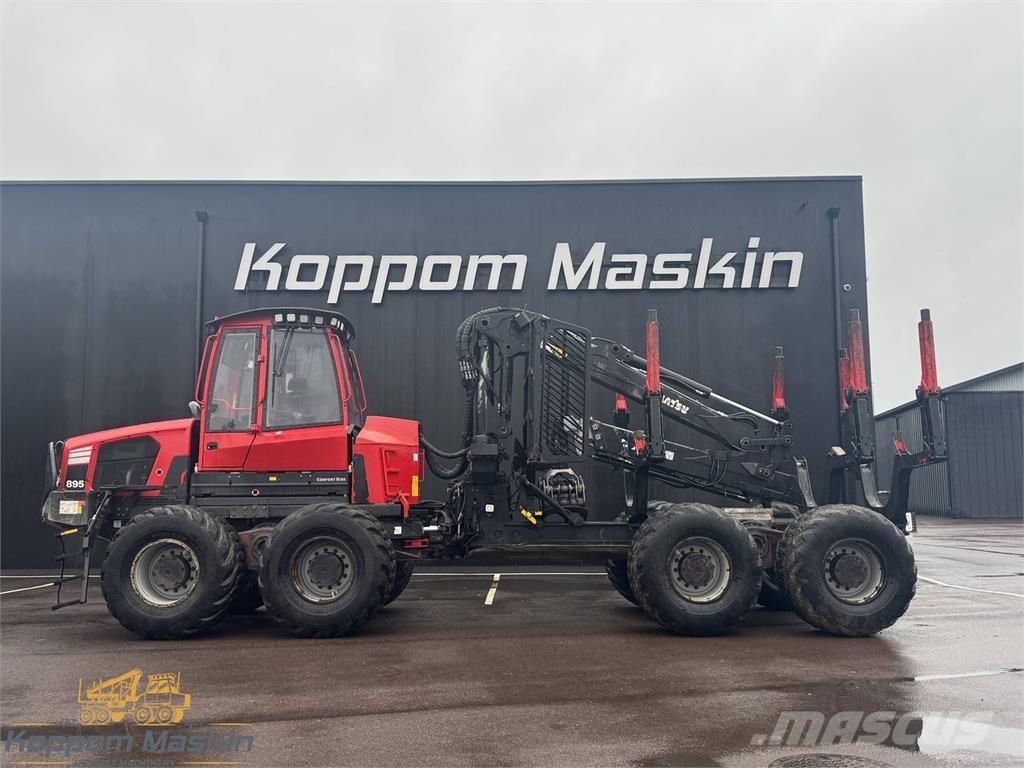 Komatsu 895 Lesné traktory