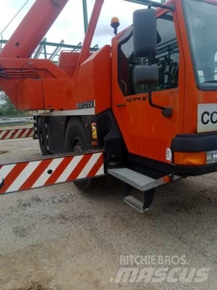 Liebherr LTM 1030-2 Žeriavy pre ťažký terén