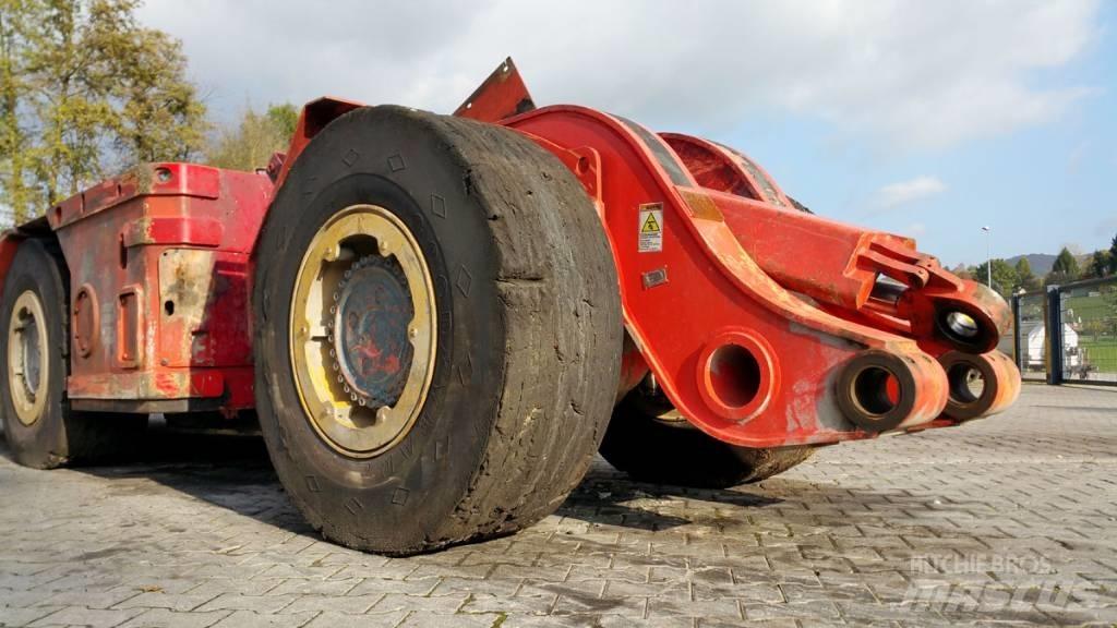 Sandvik LH208 Podzemné nakladače