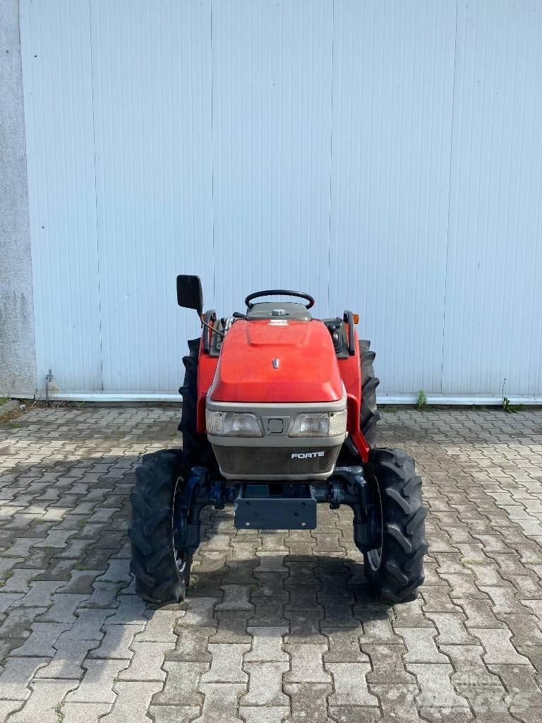 Yanmar F220 Kompaktné traktory