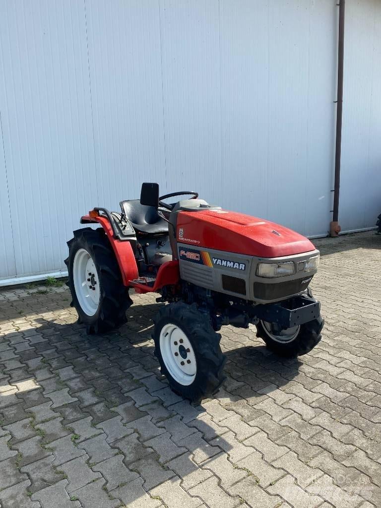 Yanmar F220 Kompaktné traktory