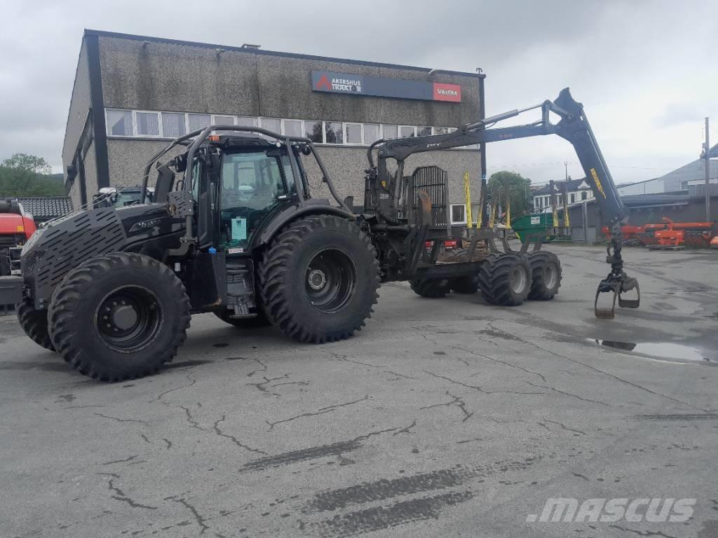 Valtra T 175 ED Lesné traktory