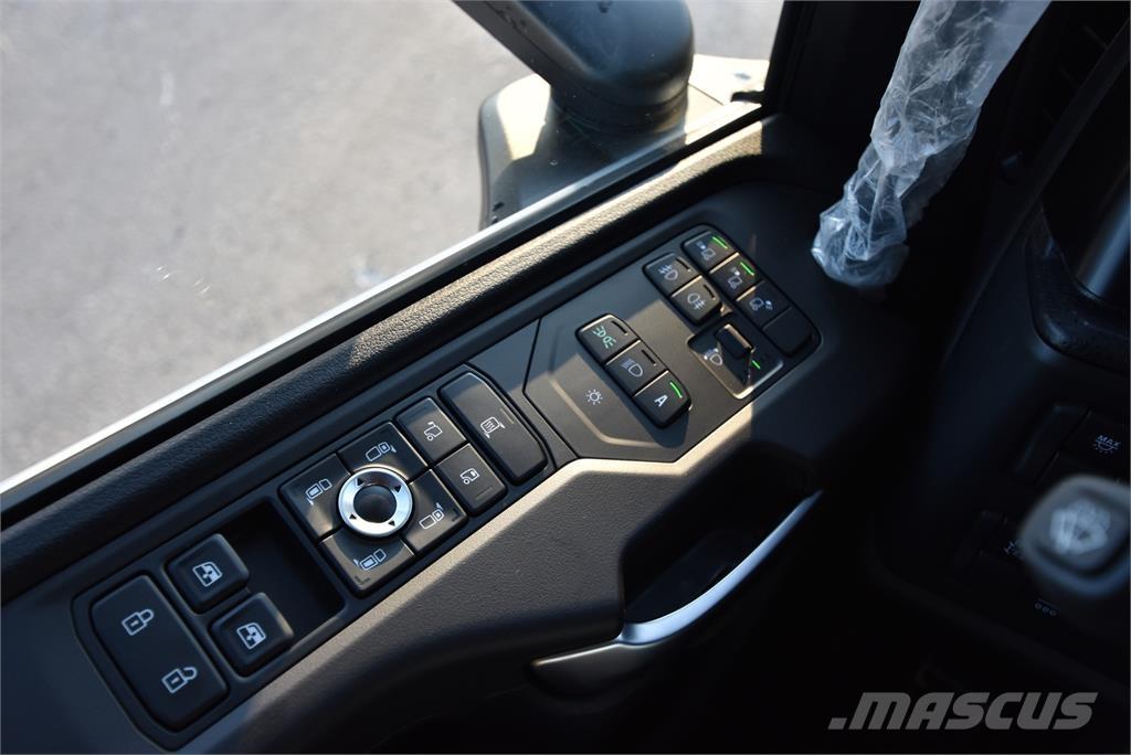 Scania R590 8X4 Nákladné vozidlá bez nadstavby