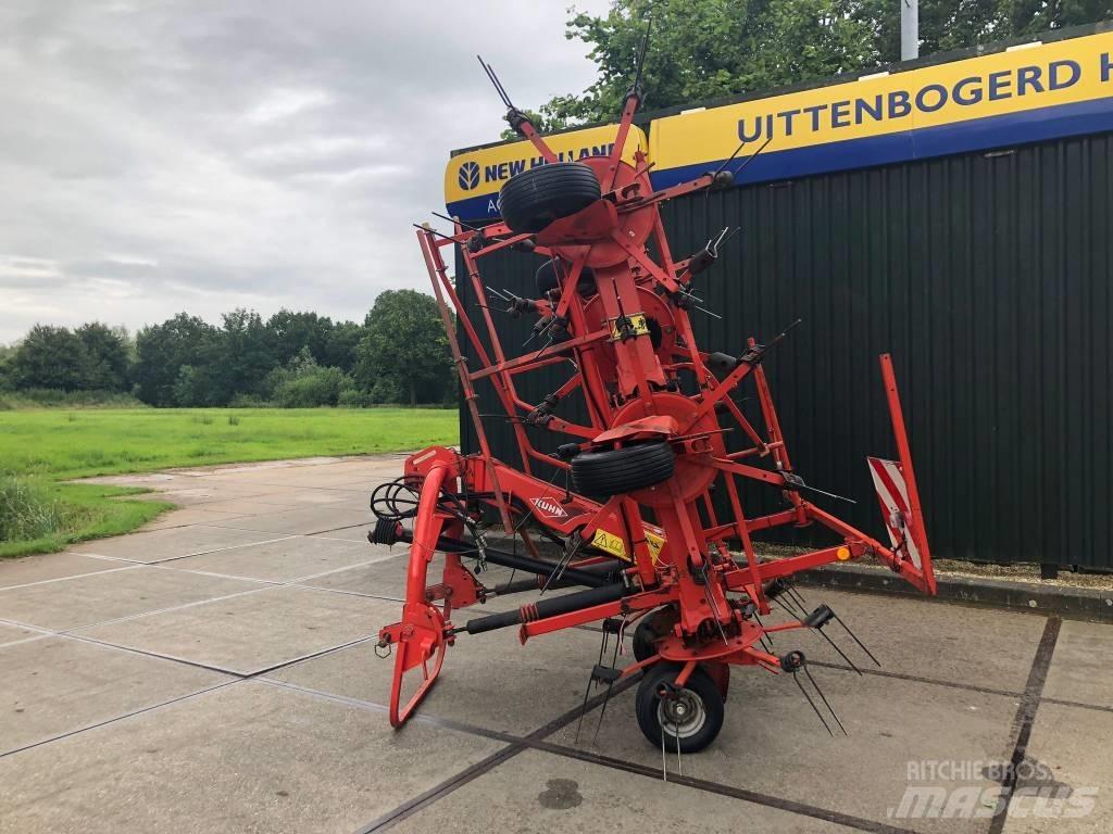 Kuhn GF 8702 Obracače a zhrabovače sena