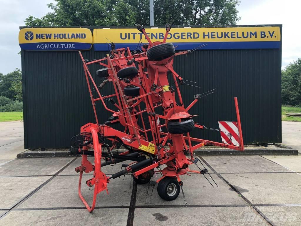 Kuhn GF 8702 Obracače a zhrabovače sena