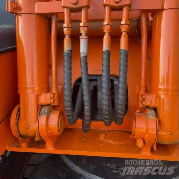Hitachi ZX120 Pásové rýpadlá