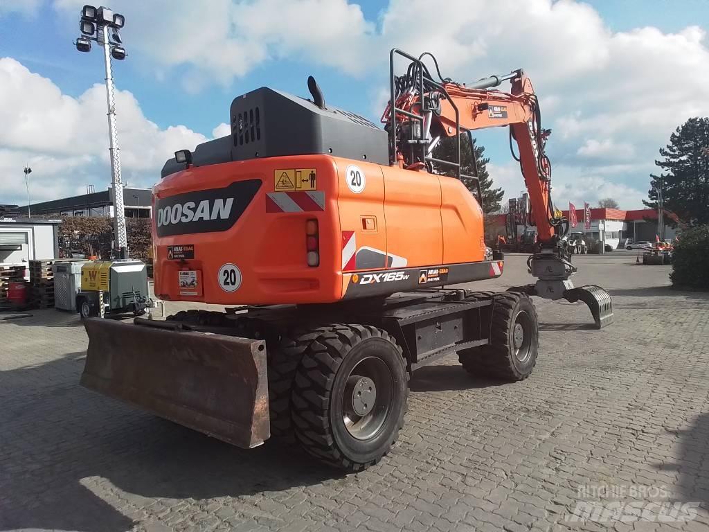Doosan DX 165 W-5 Kolesové rýpadlá