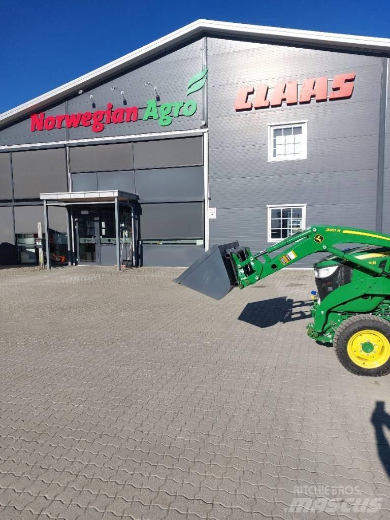 John Deere 3046 R Traktory