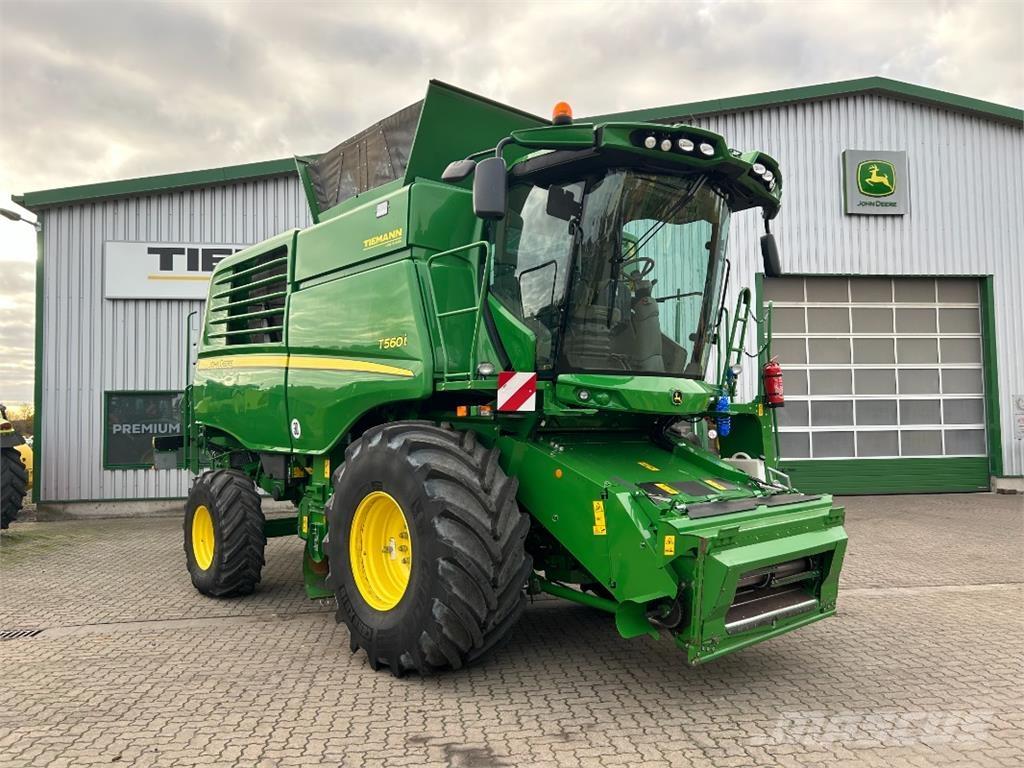 John Deere T560 Kombinované zberacie stroje