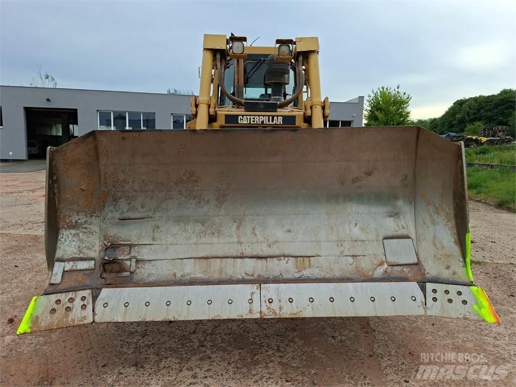 CAT D6R XL Stavebníctvo - ostatné