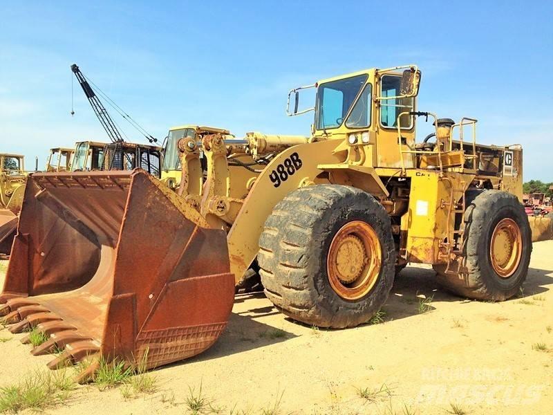 CAT 988 B Kolesové nakladače