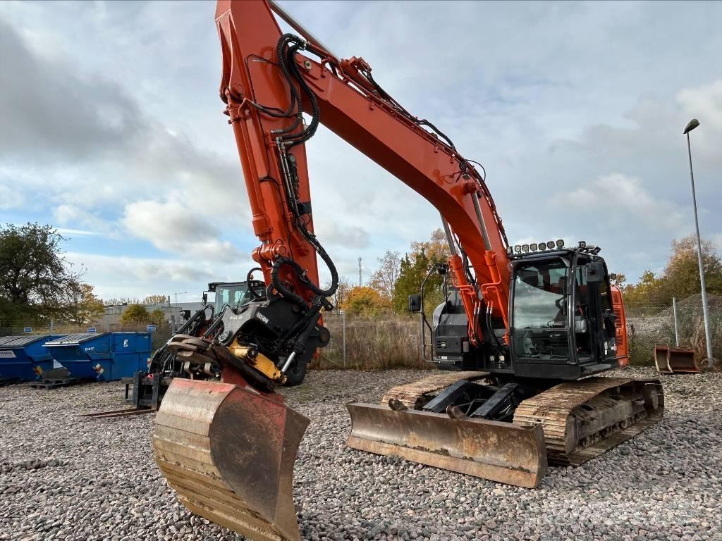 Hitachi ZX225USBL-6 Pásové rýpadlá