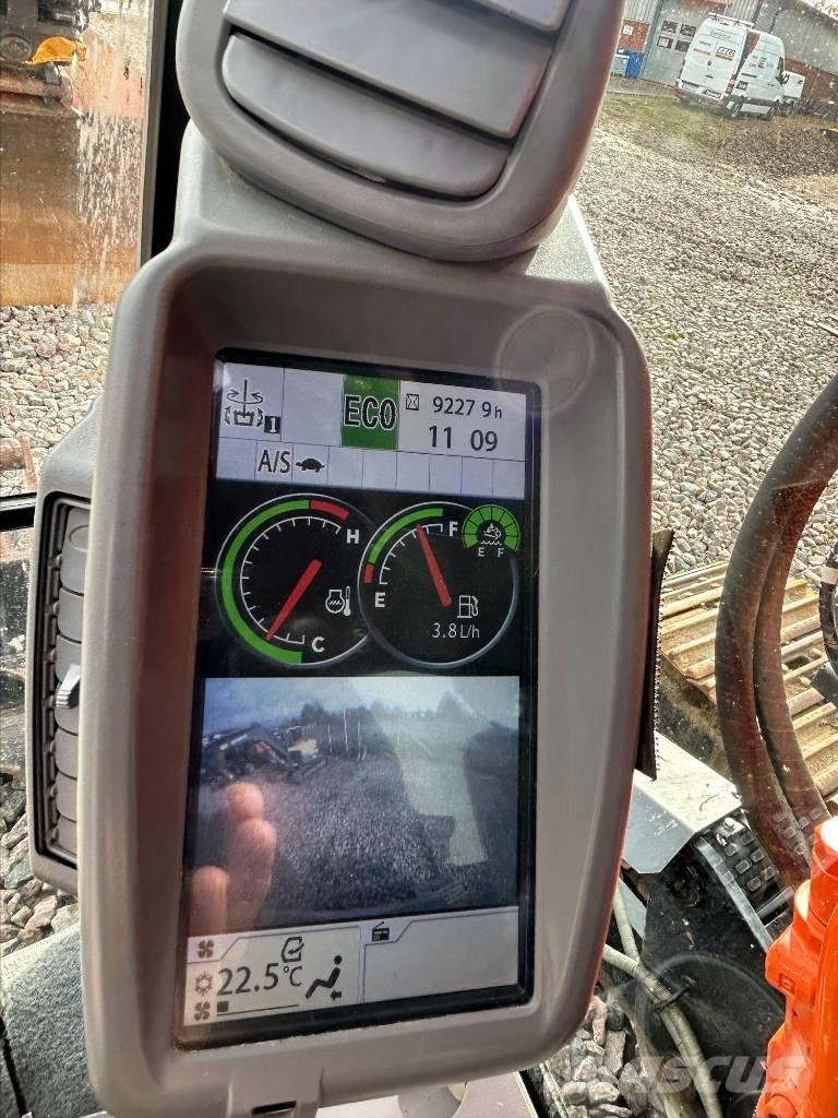 Hitachi ZX225USBL-6 Pásové rýpadlá