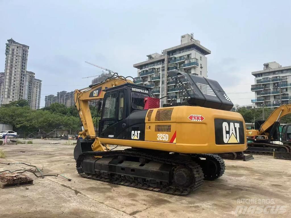 CAT 325D Pásové rýpadlá