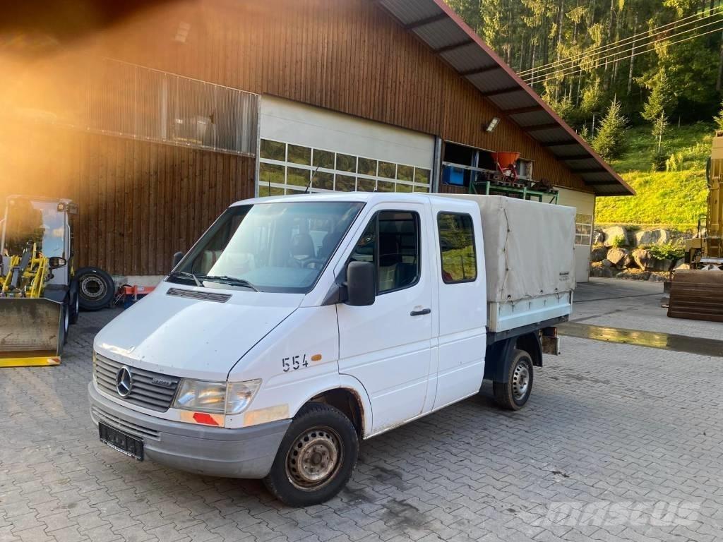 Mercedes-Benz 212 D Nakladacia/sklápacia bočnica