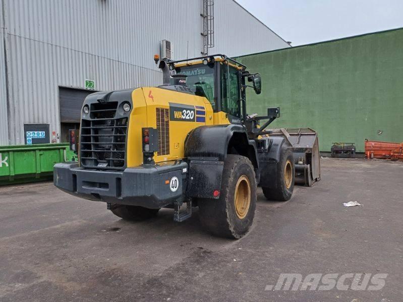 Komatsu WA 320-8 Kolesové nakladače