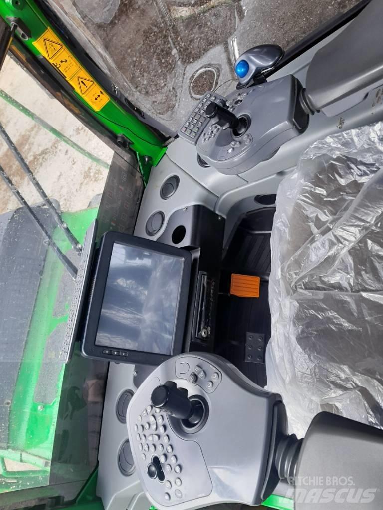 John Deere 1510G Lesné traktory