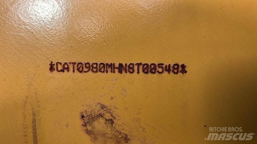 CAT 980M Kolesové nakladače