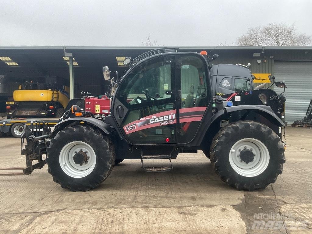 Case IH 737 Teleskopické nakladače pre poľnohospodárstvo