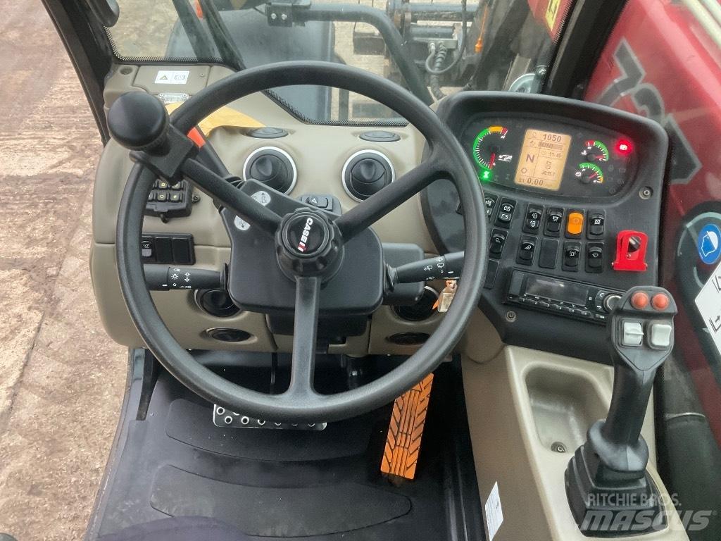 Case IH 737 Teleskopické nakladače pre poľnohospodárstvo