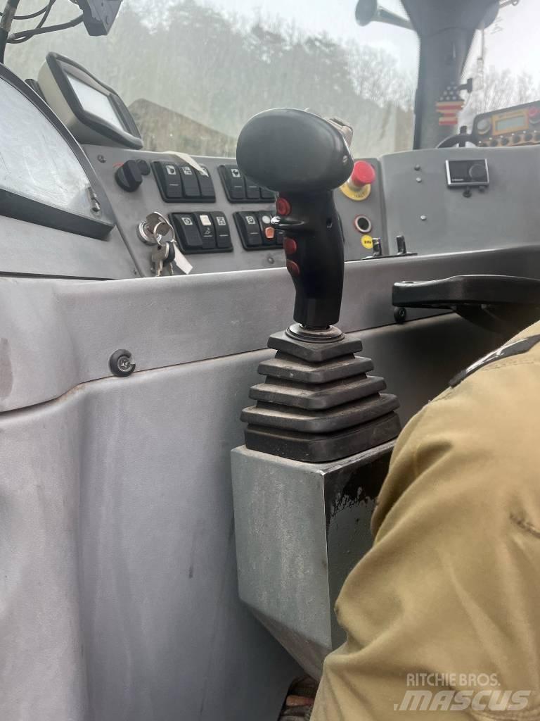 Menzi Muck M545A Kolesové rýpadlá