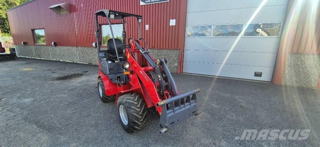 Flexitrac 1126 Viacúčelové nakladače