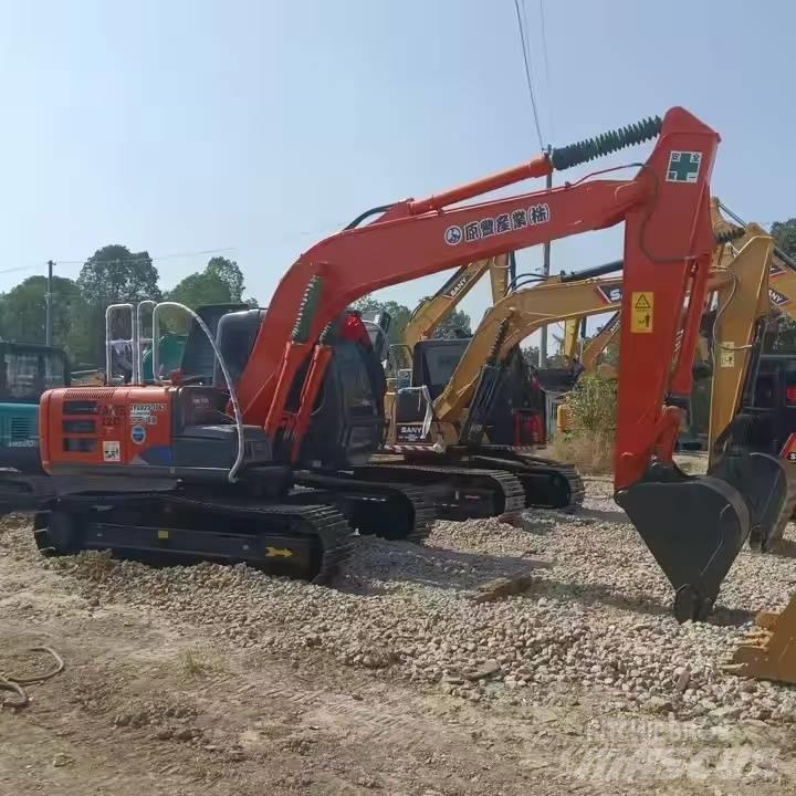 Hitachi ZX 120 Pásové rýpadlá