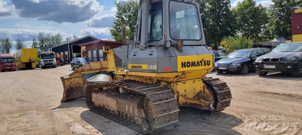 Komatsu D 41 E-6 Pásové dozéry