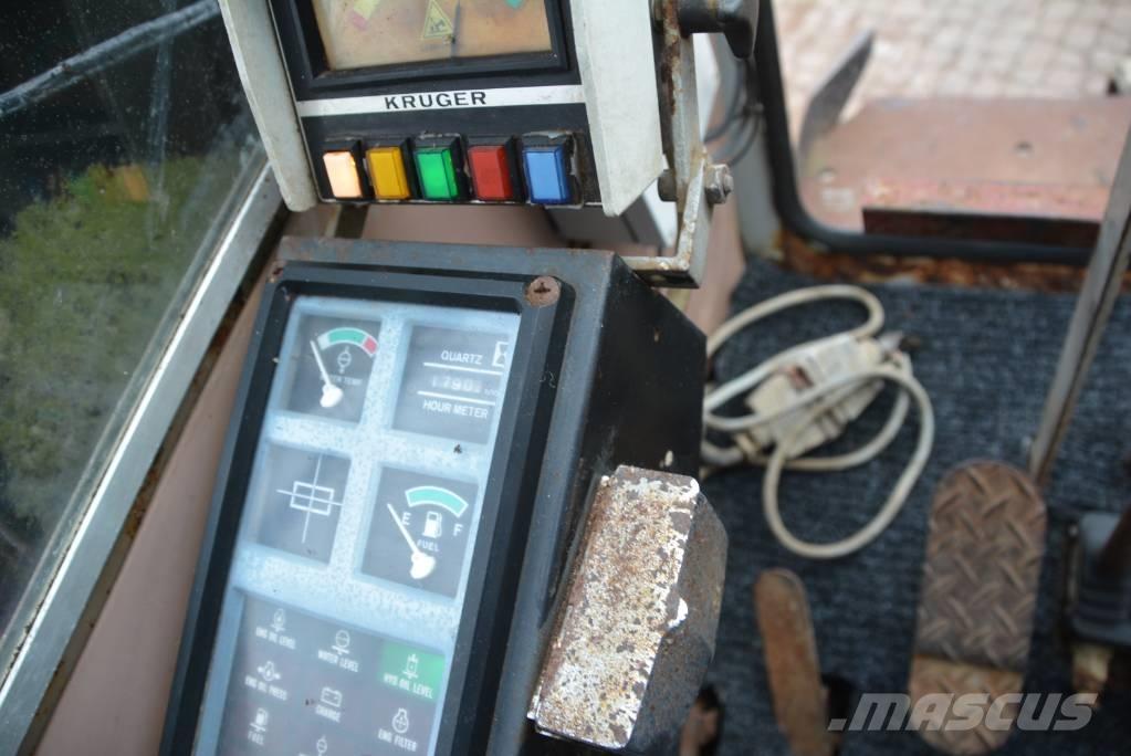 Hitachi KH 150-3 Pásové žeriavy