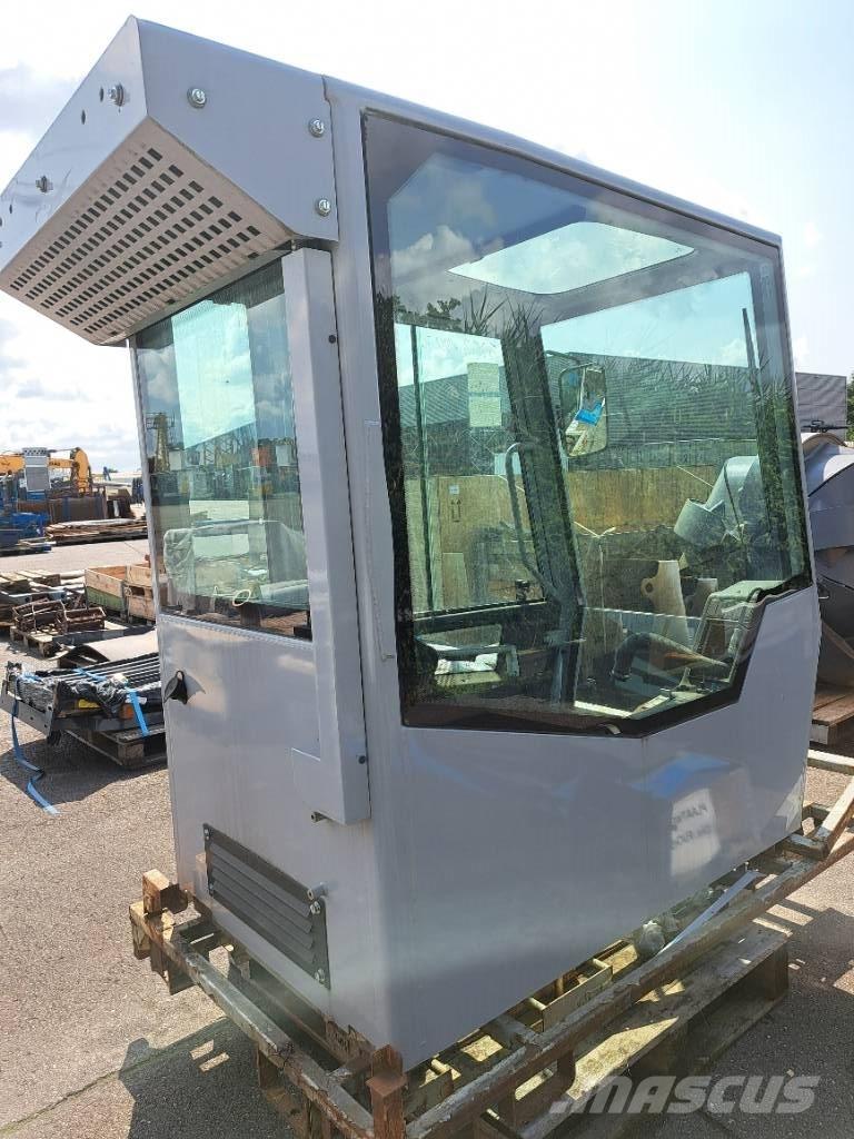 Fuchs D & E Cabin Kabíny a interiér