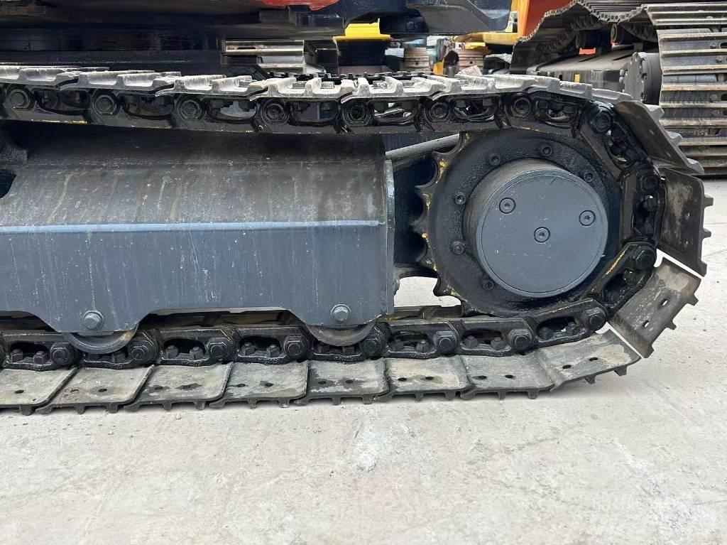 Kubota KX 155 Pásové rýpadlá