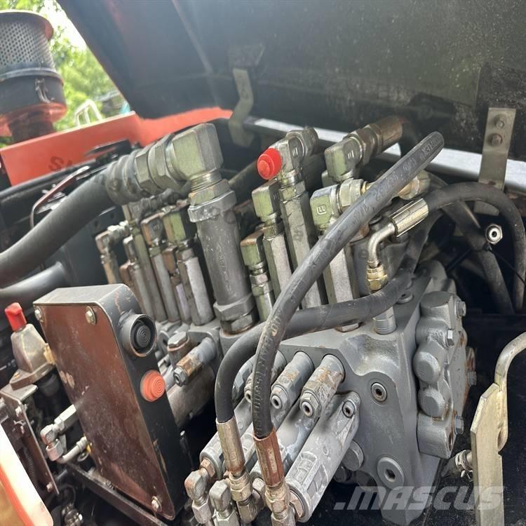 Kubota 183-3 Pásové rýpadlá