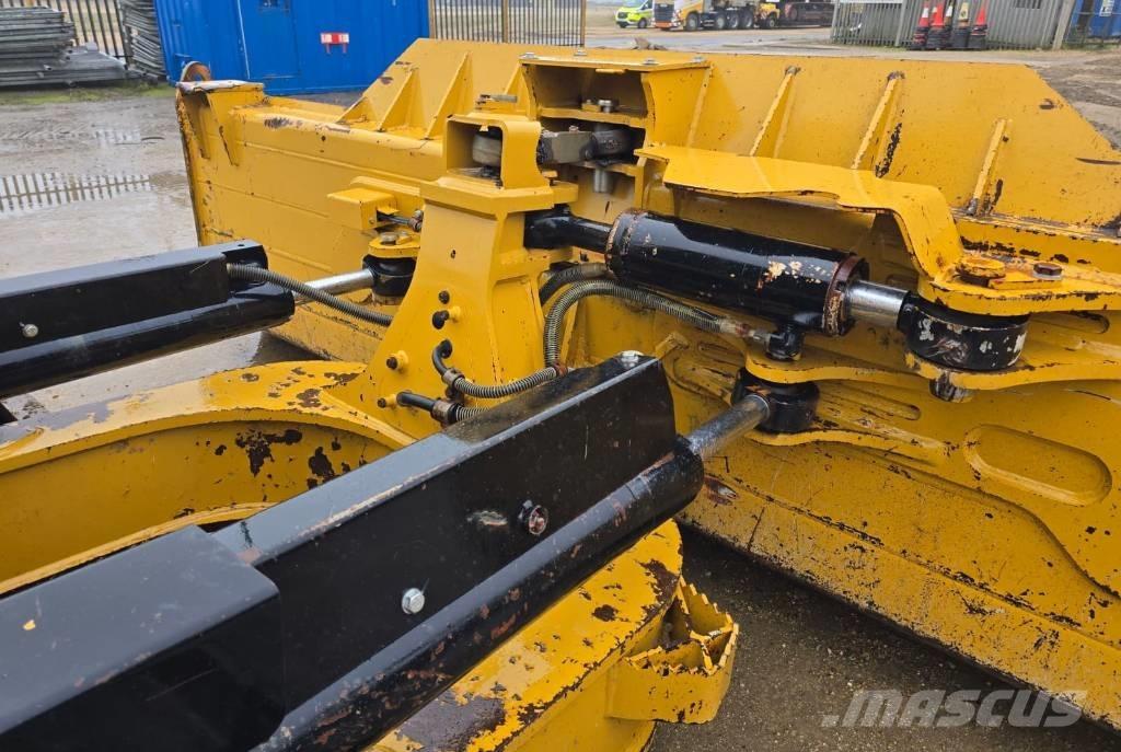 CAT D 6 N LGP Pásové dozéry
