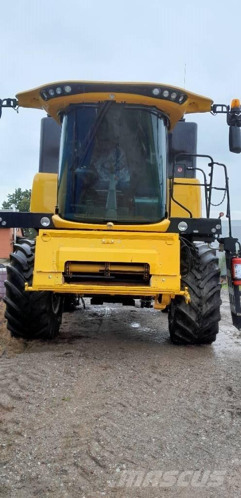 New Holland CX5.80 Kombinované zberacie stroje