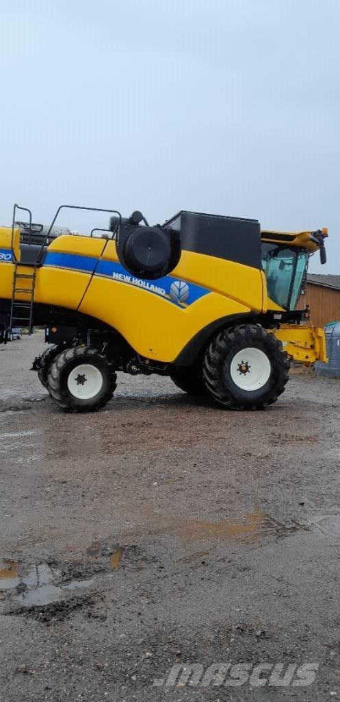 New Holland CX5.80 Kombinované zberacie stroje