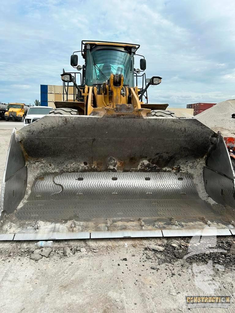 CAT 966 K Kolesové nakladače