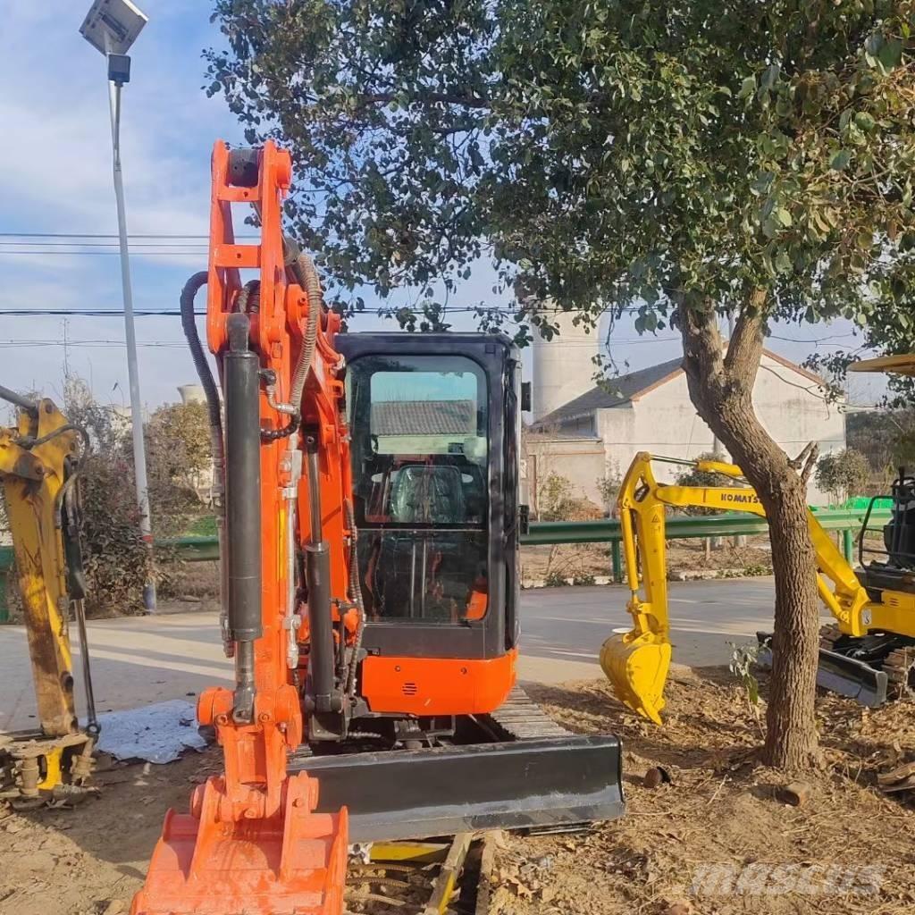 Kubota U 30 Mini rýpadlá < 7t