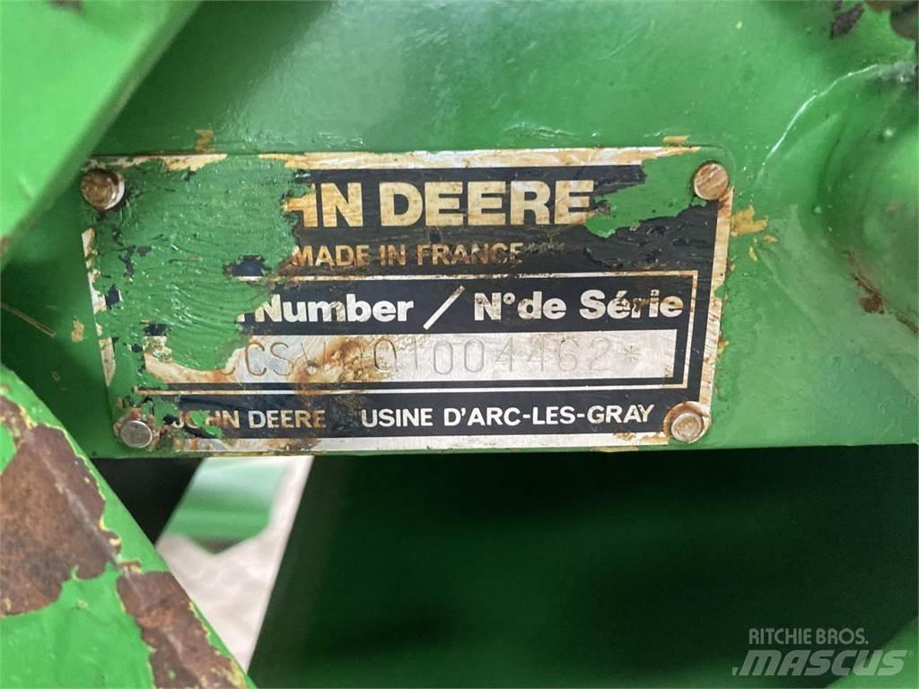 John Deere 550 Lisy na okrúhle balíky