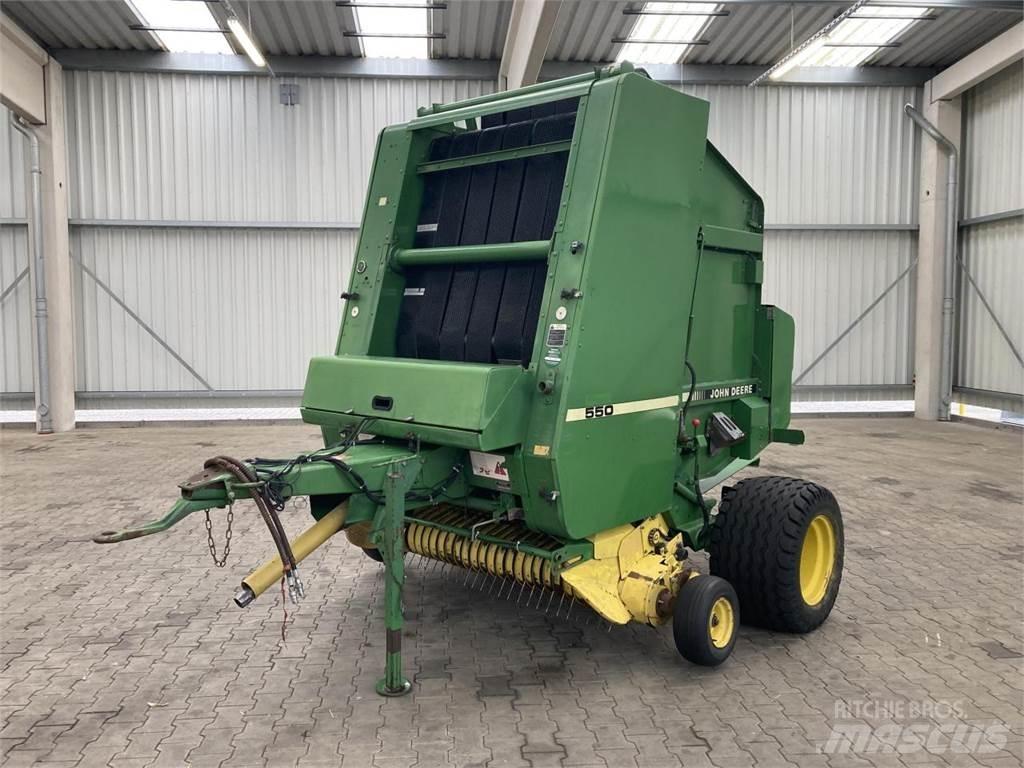 John Deere 550 Lisy na okrúhle balíky