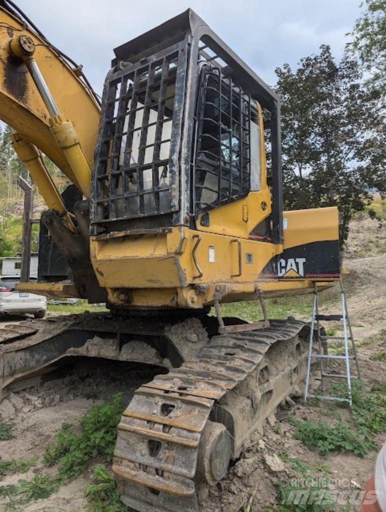 CAT 322 C Pásové rýpadlá